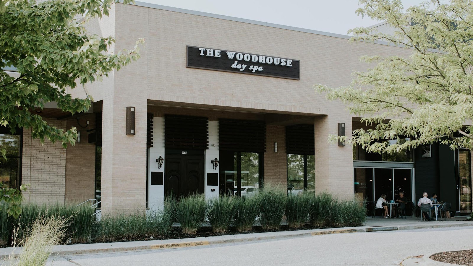 Woodhouse Spa - Leawood - Hair Salon in Overland Park