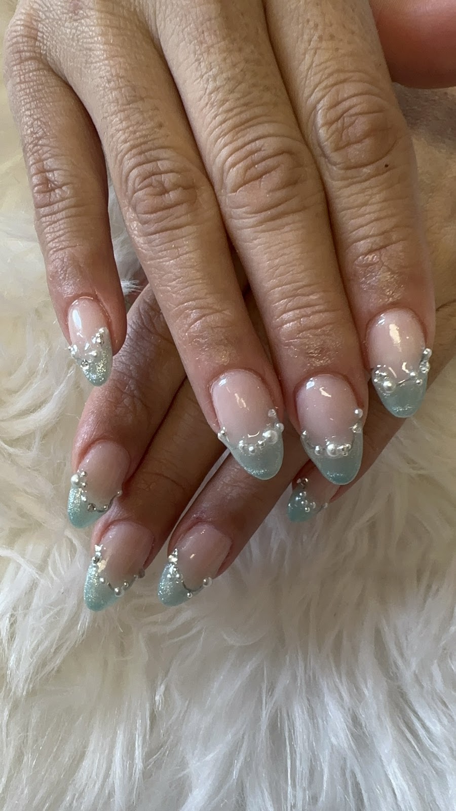 Solar Nails LLC - Nail Salon in Kansas City