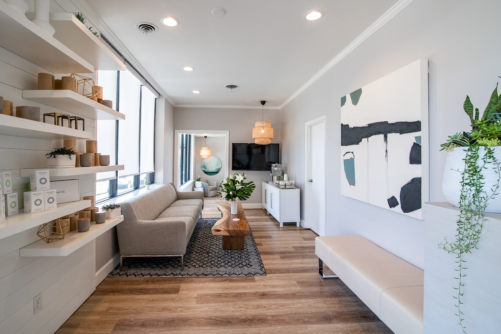 Hollyday Med Spa + Aesthetics - Beauty Spa in Kansas City
