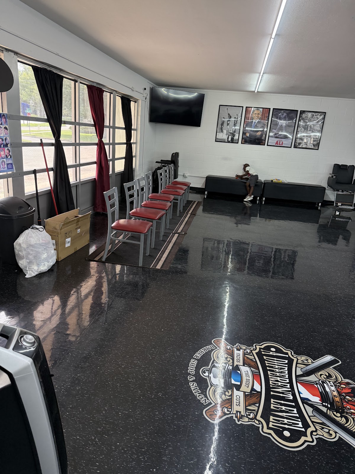 A different level Barbershop - Barbershop in Topeka