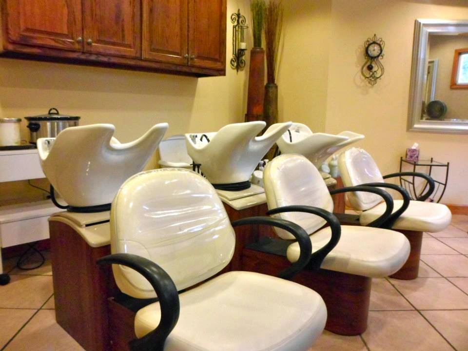 CustomSkin Spas - Nail Salon in Topeka