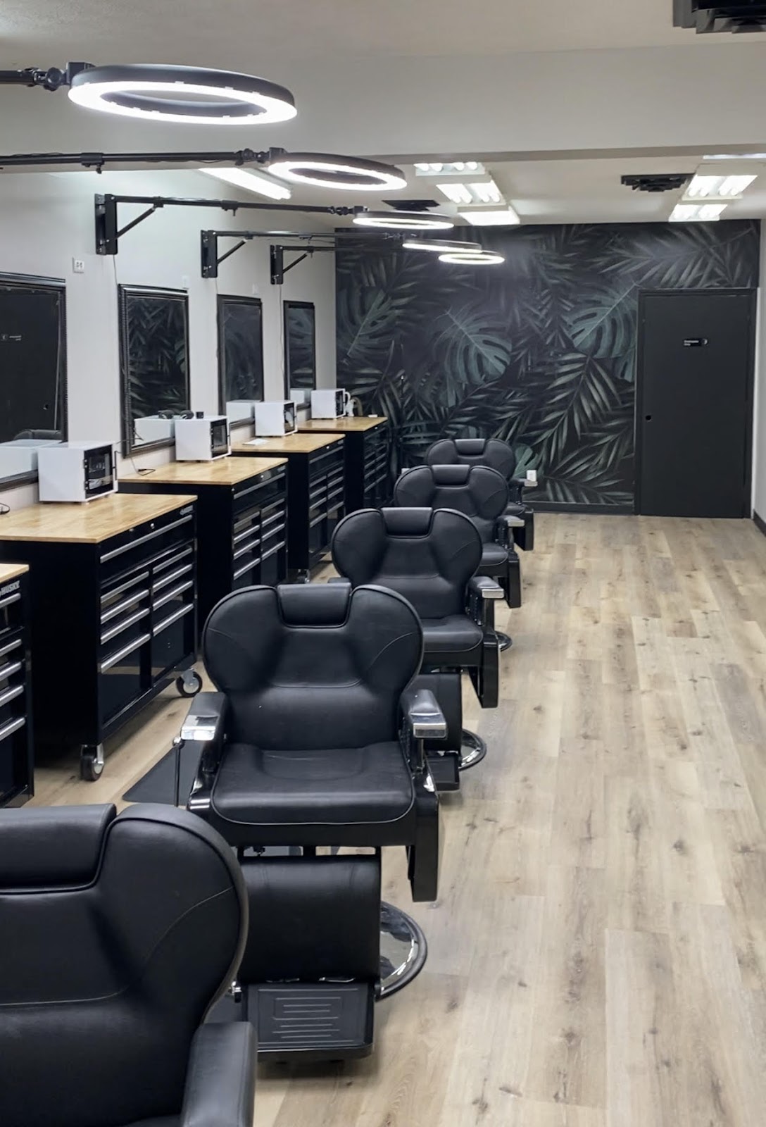 Intense Cuts Barbershop - Barbershop in Louisville