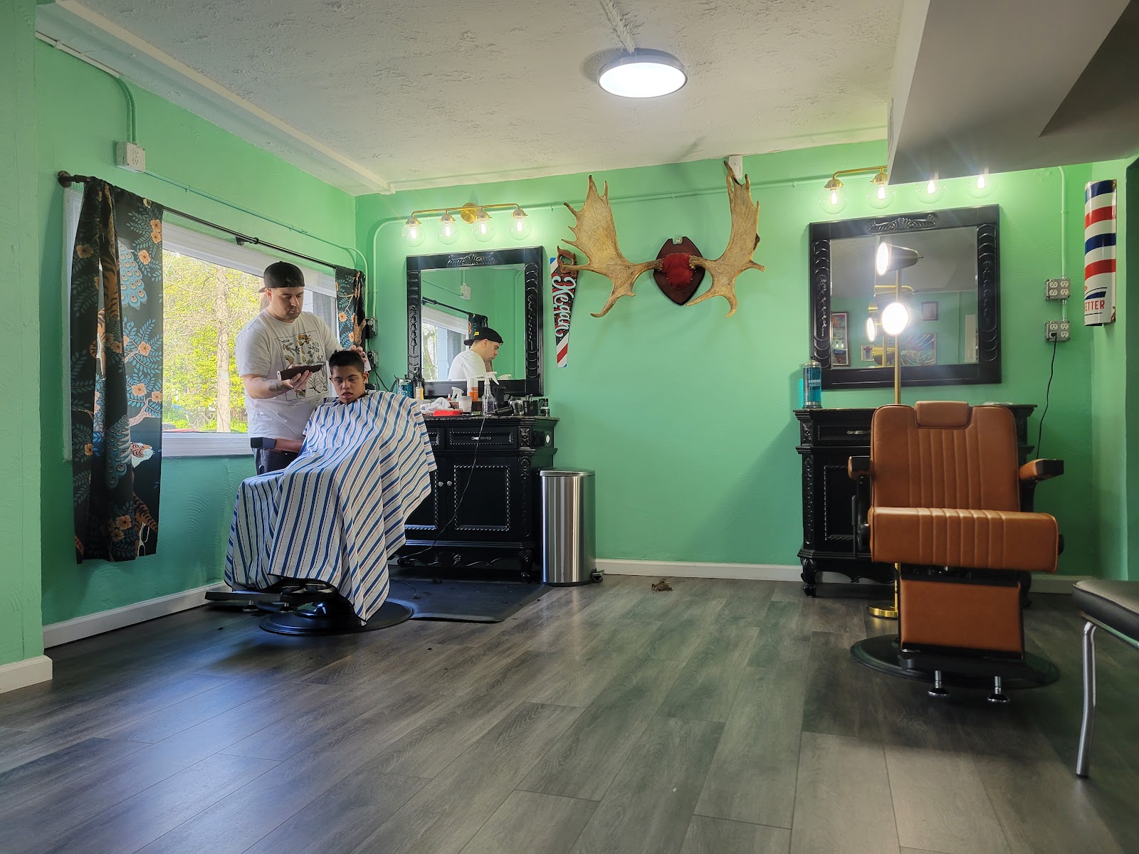 Goldenrod Barbershop - Barbershop in Louisville