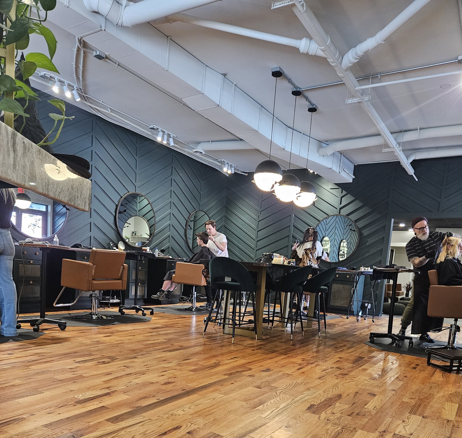 Poppy&Rod Hair Parlour - Hair Salon in Louisville