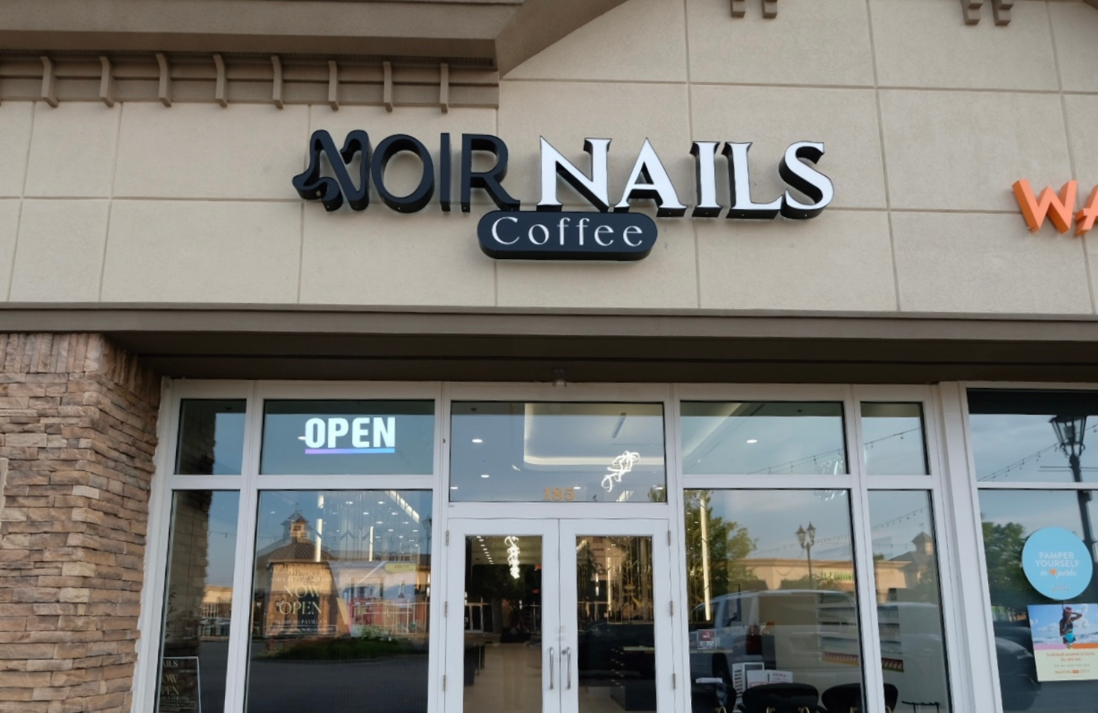 Noir Nails - Nail Salon in Lexington
