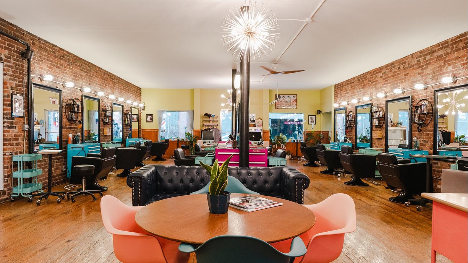 Cha Cha's - Hair Salon in Lexington