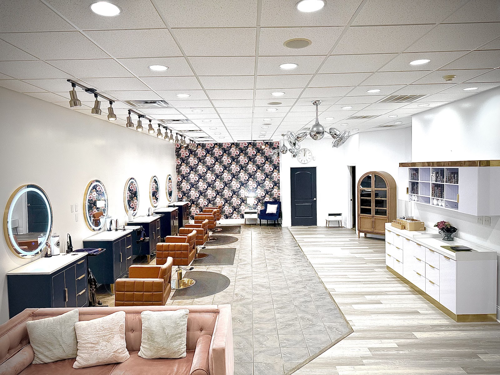 Posh Salon LLC - Hair Salon in Bowling Green