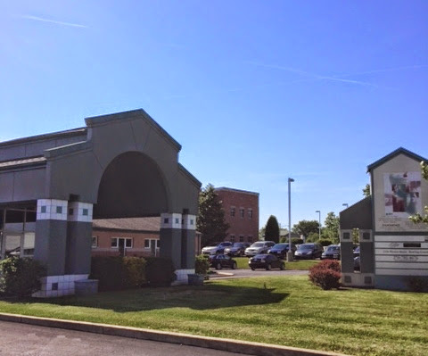 Regina Webb Salon & Spa - Nail Salon in Bowling Green