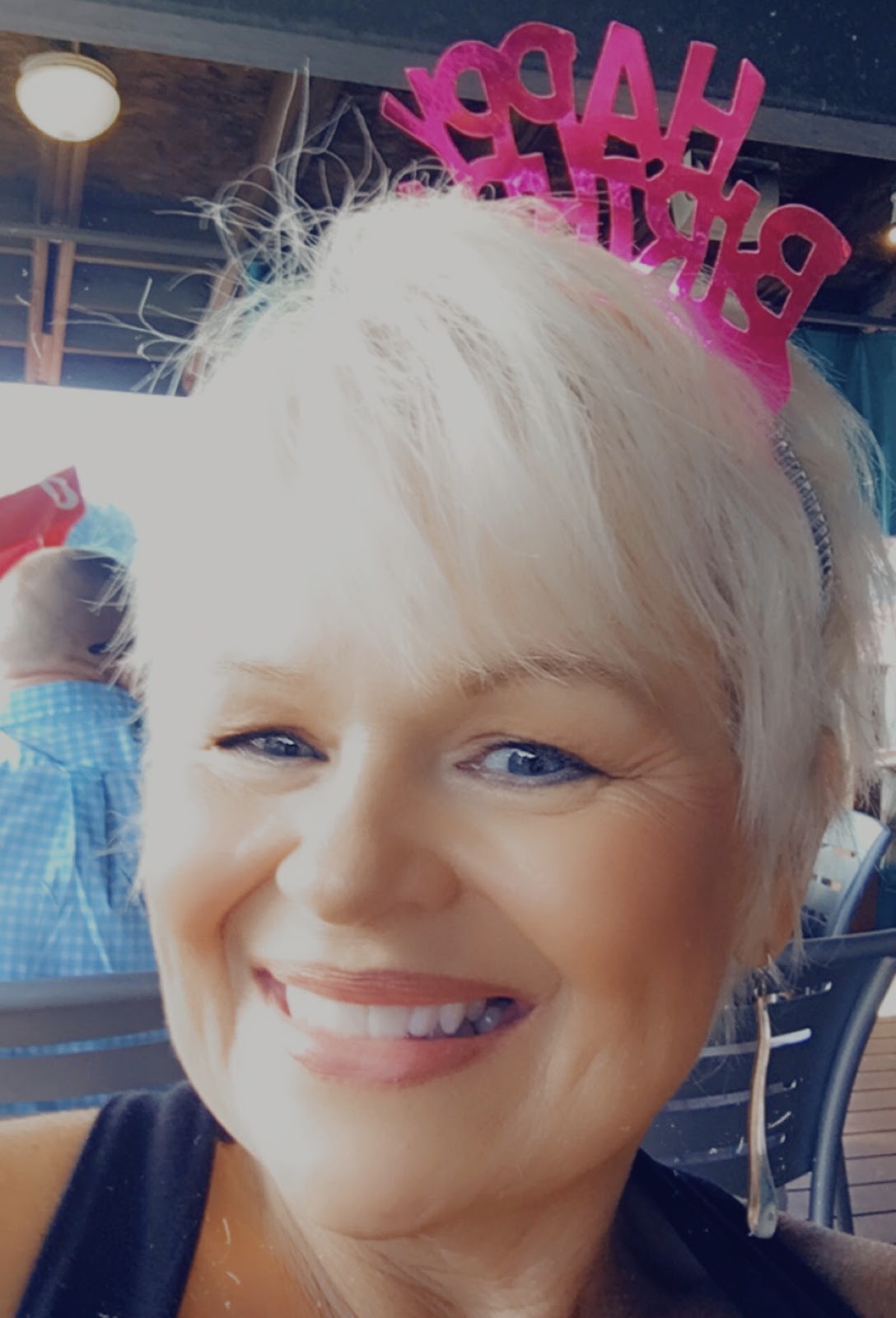 Tony Lindsey & Co Pro Hair - Hair Salon in Bowling Green