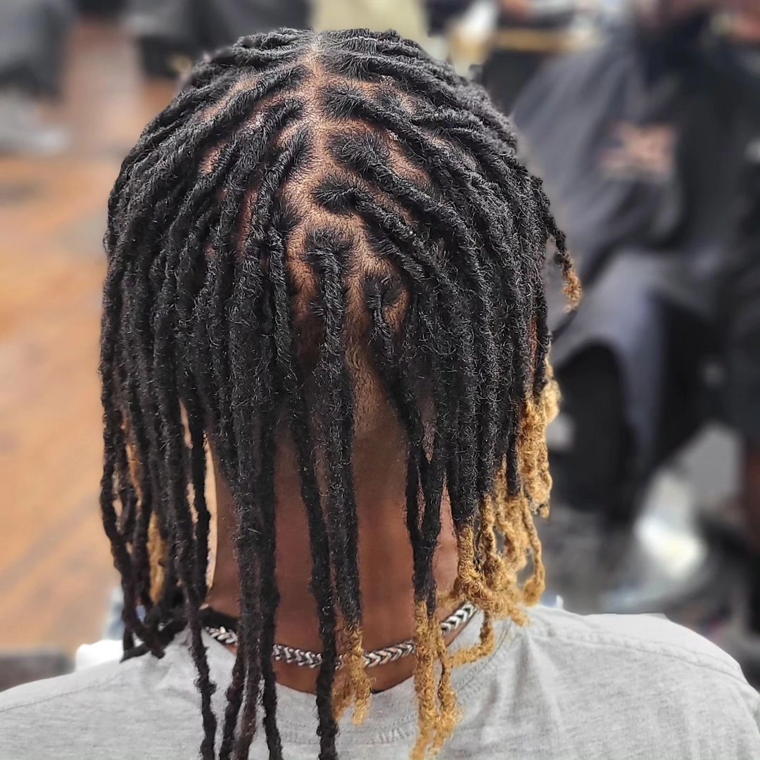 Headquarters Barber Beauty and Natural Hair Salon - Barbershop in New Orleans