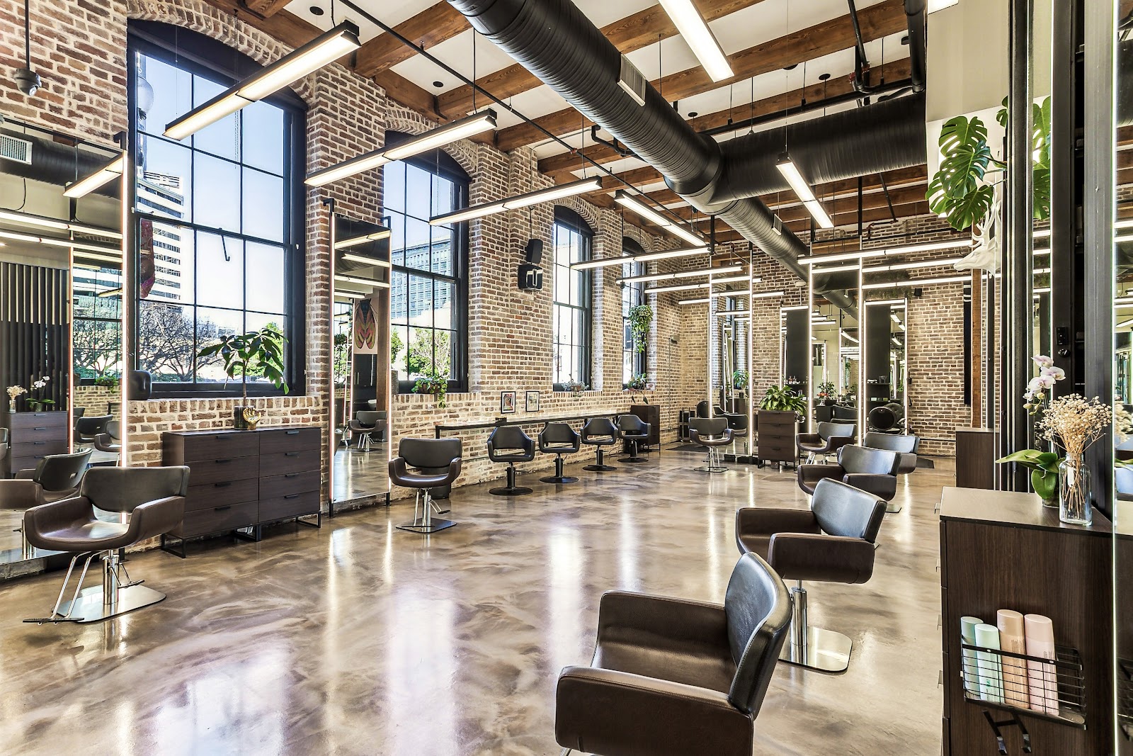 Anti-Gravity Salon - Barbershop in New Orleans