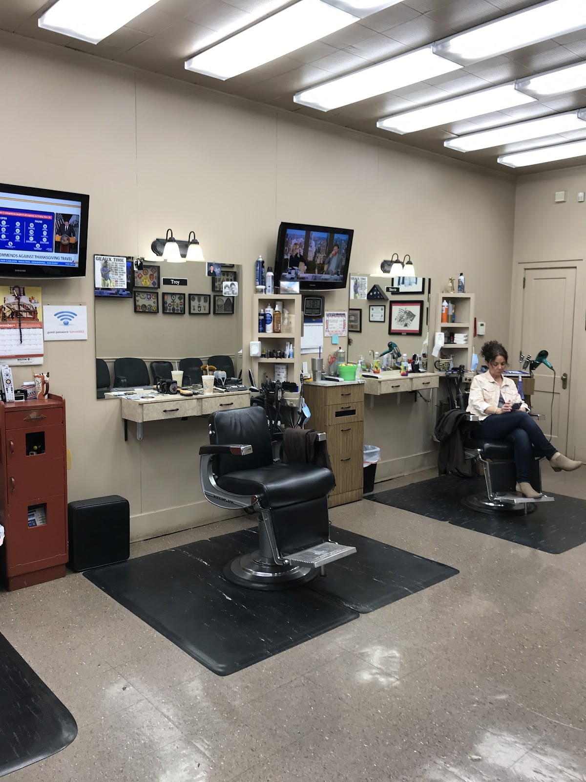 Troy's Barber Shop - Barbershop in Baton Rouge