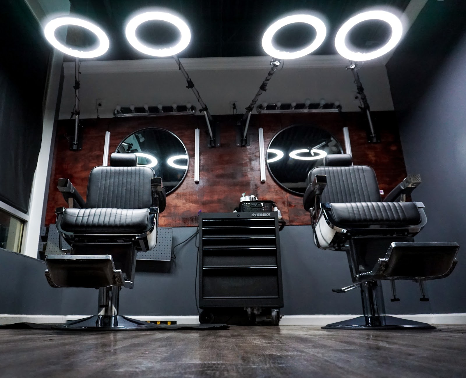 BARBER LOUNGE - Barbershop in Baton Rouge