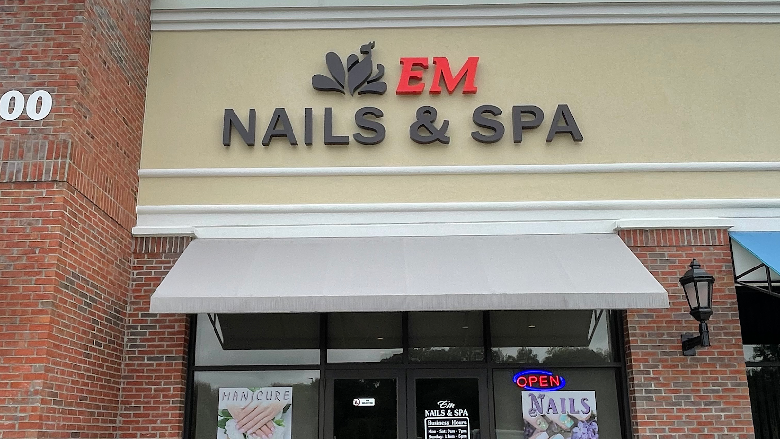 Em Nails & Spa - Nail Salon in Baton Rouge