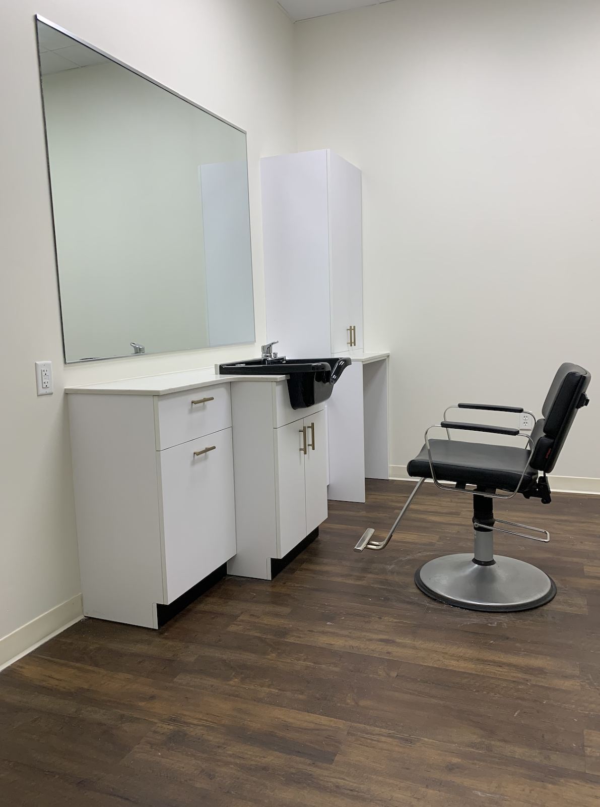 My Salon Suite Highland - Beauty Spa in Baton Rouge