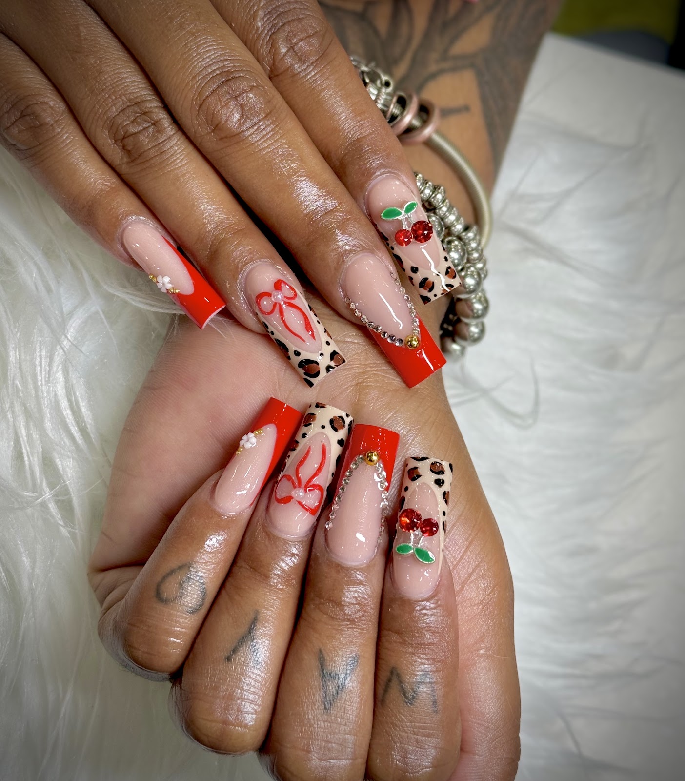 KING J NAIL LOUNGE AND SPA - Nail Salon in Lafayette
