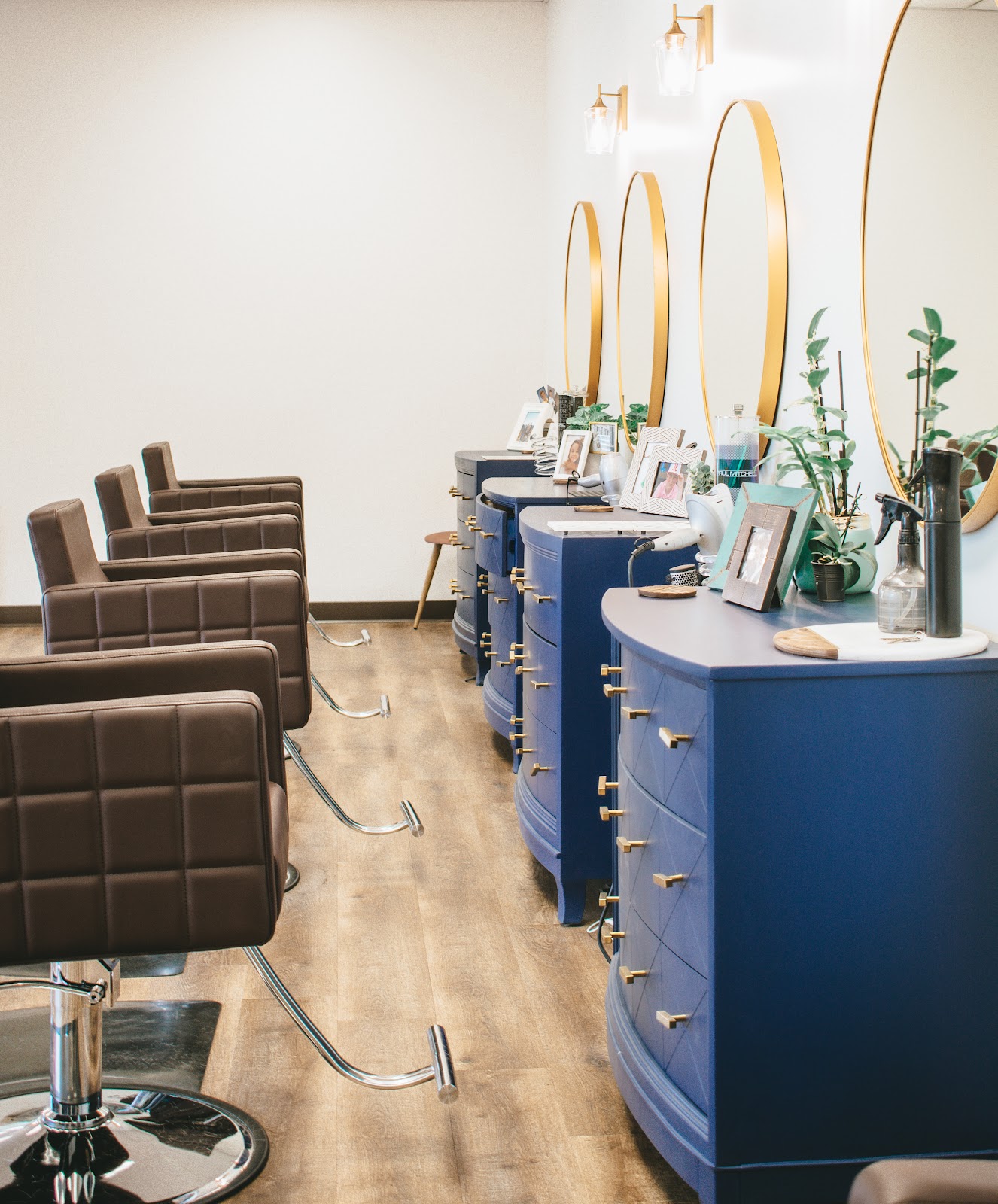 Salon Des Amis - Hair Salon in Lafayette