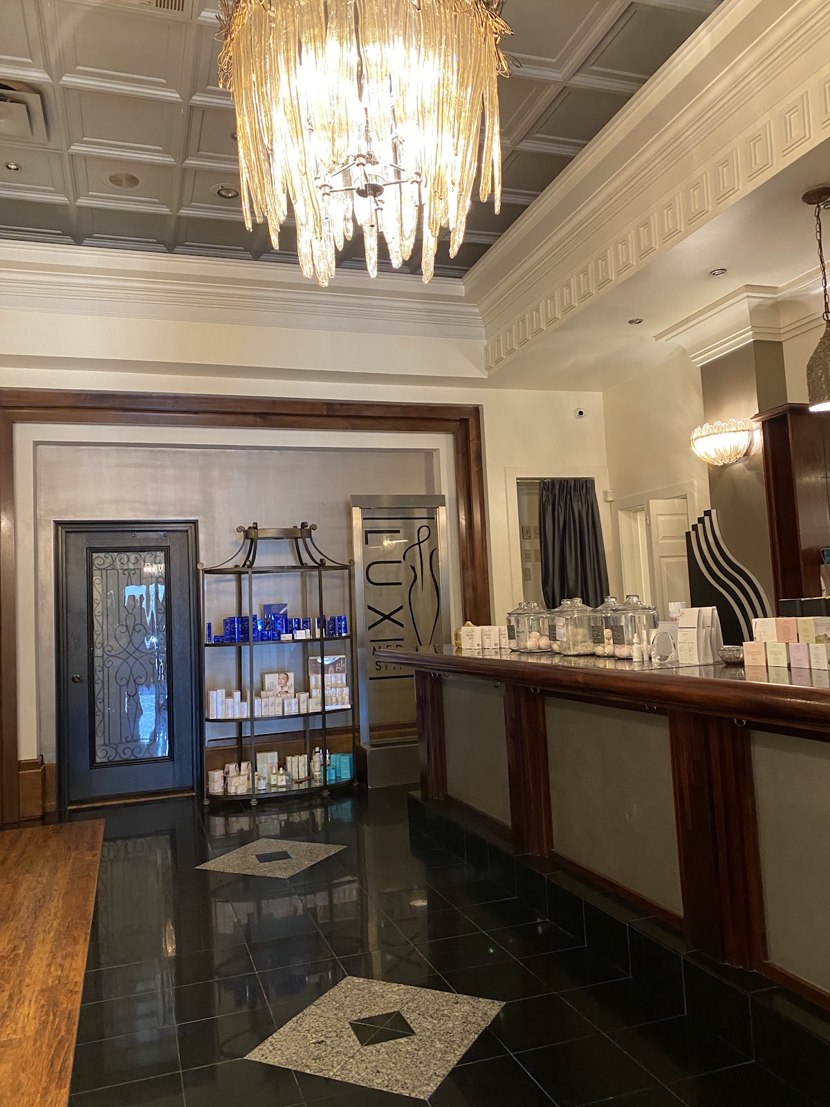 Lux Spa - Hair Salon in Lafayette
