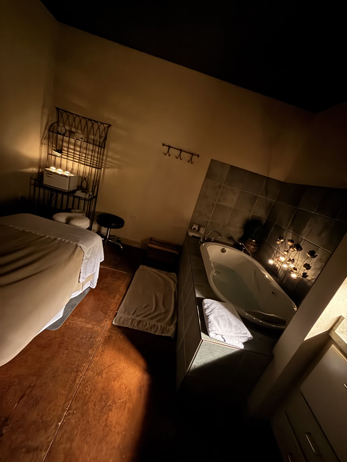 Ashero Spa - Nail Salon in Lafayette