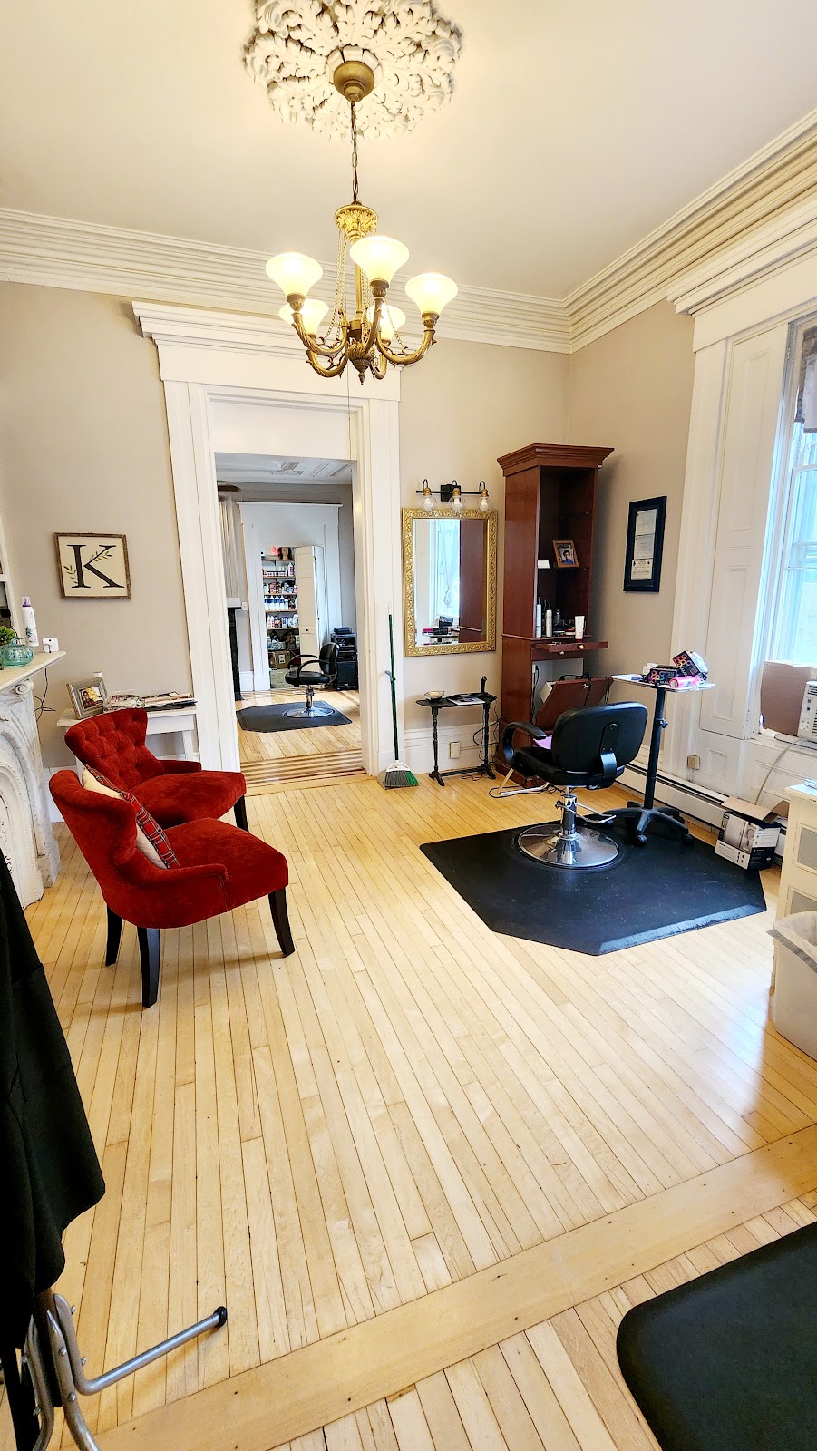 241 - Nail Salon in Bangor