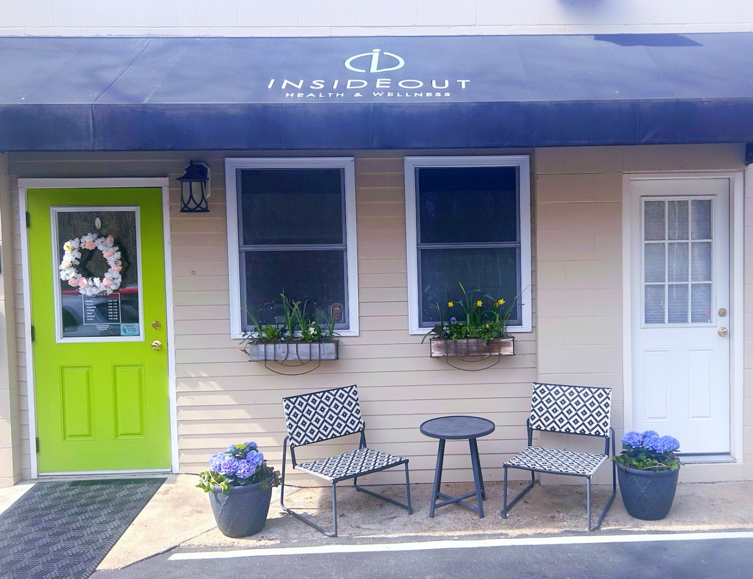 Insideout Health & Wellness - Hair Salon in Salem