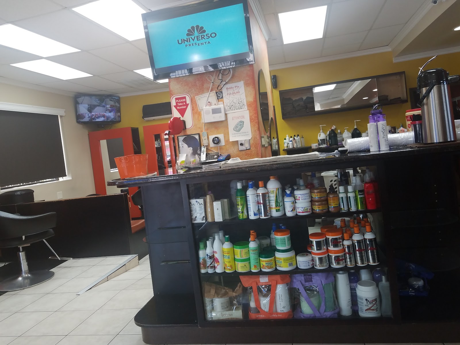 Harlet's Hair Style - Barbershop in Detroit