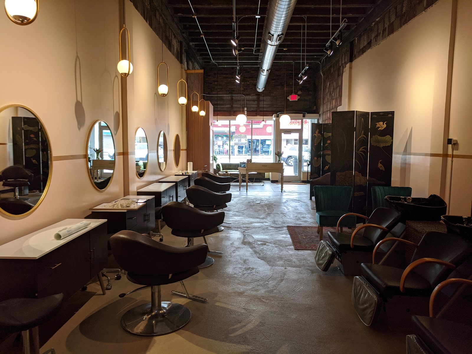 Textures By Nefertiti - Hair Salon in Detroit