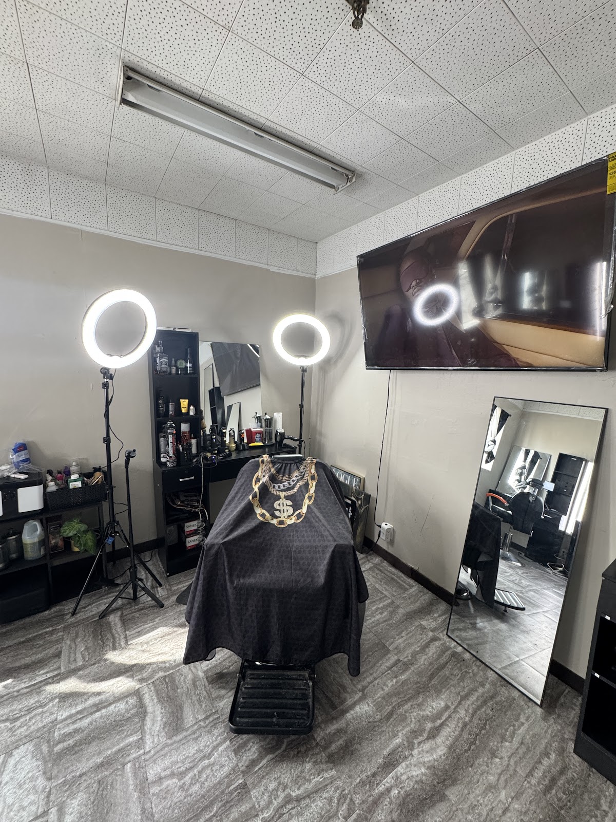 Santos Barber Studio | Luxury Grooming - Barbershop in Grand Rapids