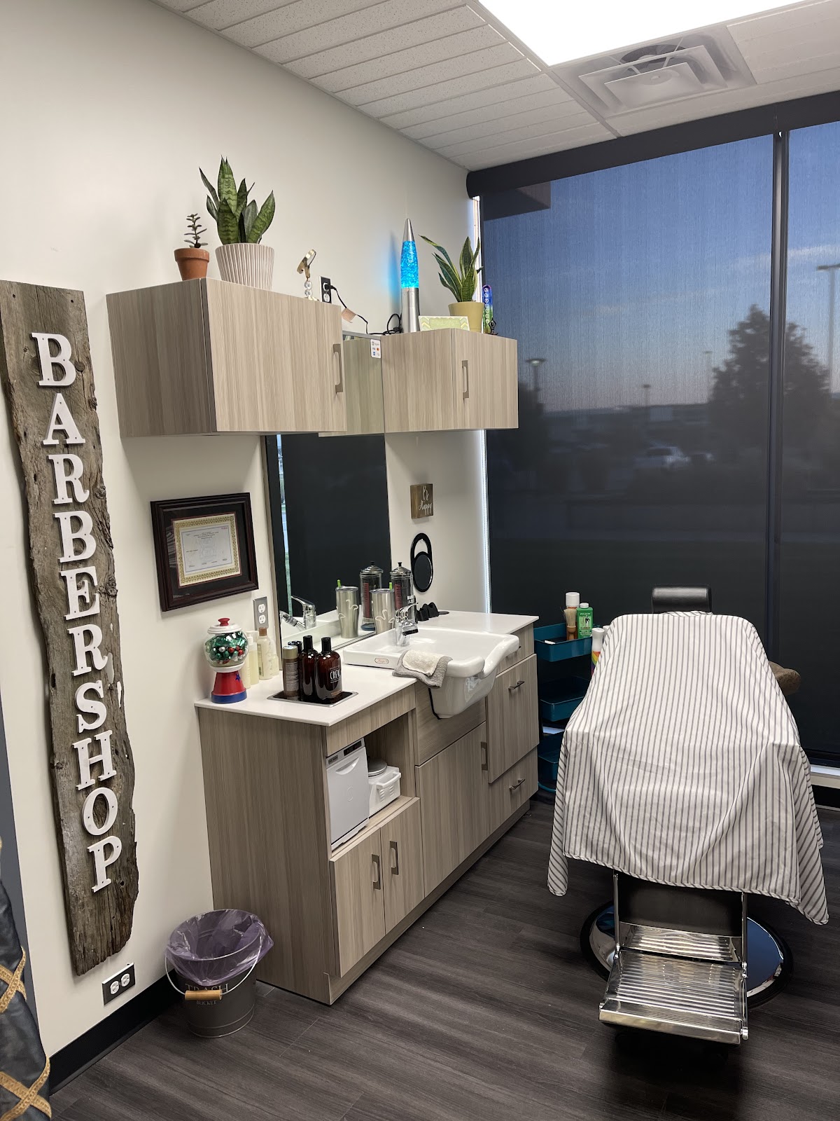 Manscape Hair Co. - Barbershop in Lansing