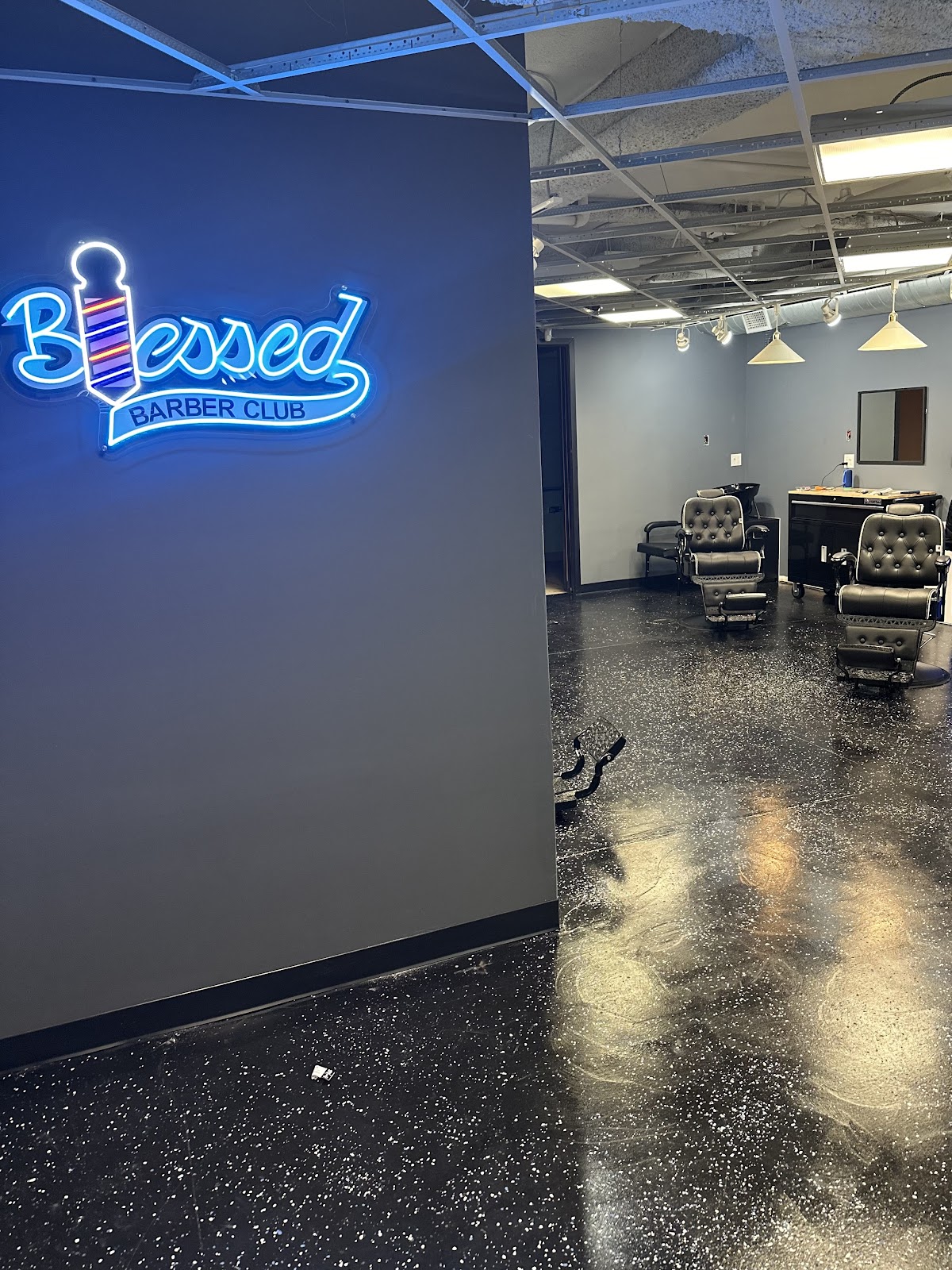 Blessed Barber Club (Barbershop) - Barbershop in Lansing