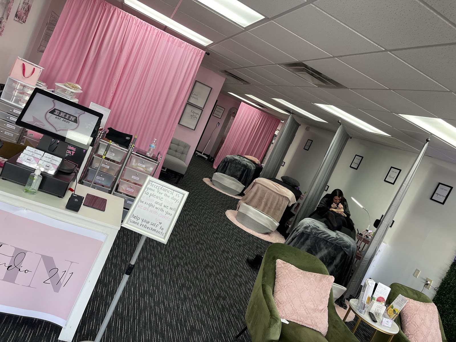 Skin Studio 211 West Lansing - Beauty Spa in Lansing