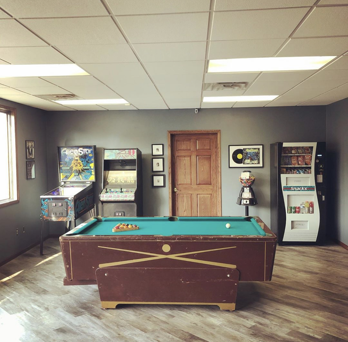 UncLee's Barber Shop - Barbershop in Kalamazoo