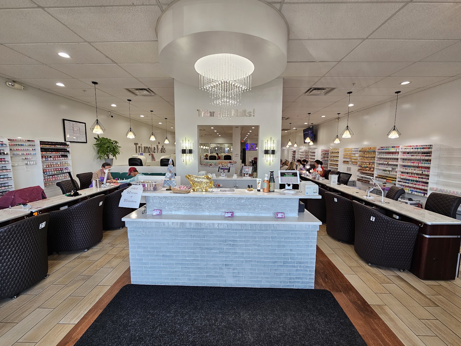Triangle Nails - Nail Salon in Kalamazoo