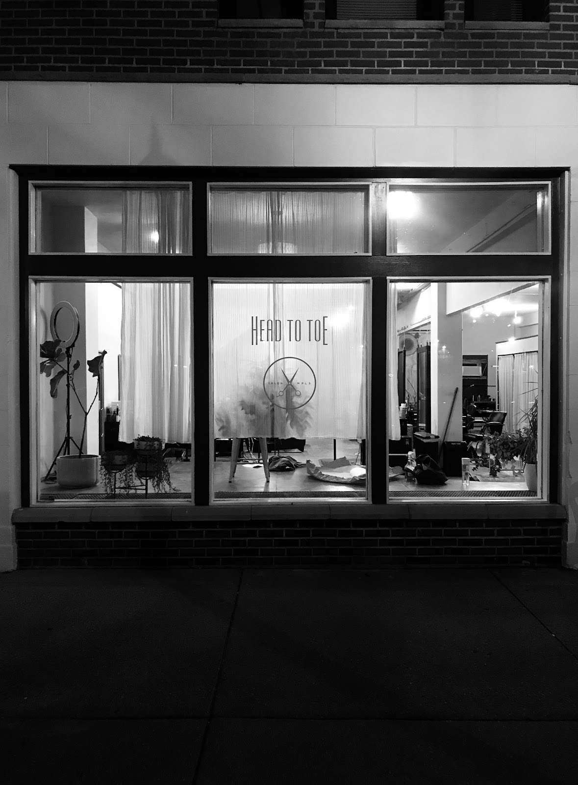 Head To Toe - Hair Salon in Minneapolis