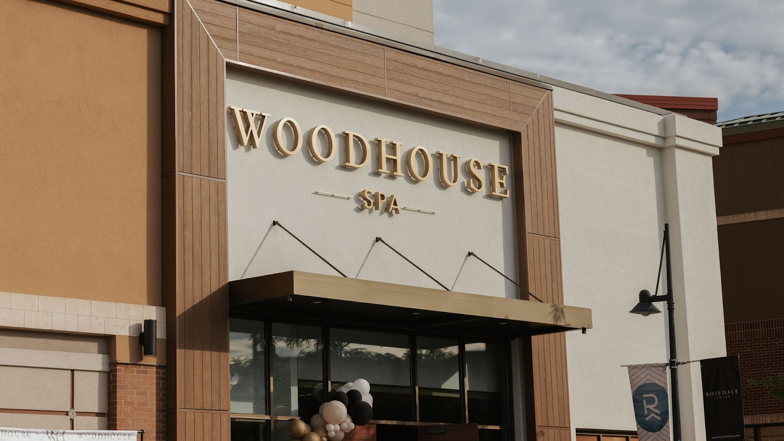 Woodhouse Spa - Rosedale Center - Nail Salon in Minneapolis