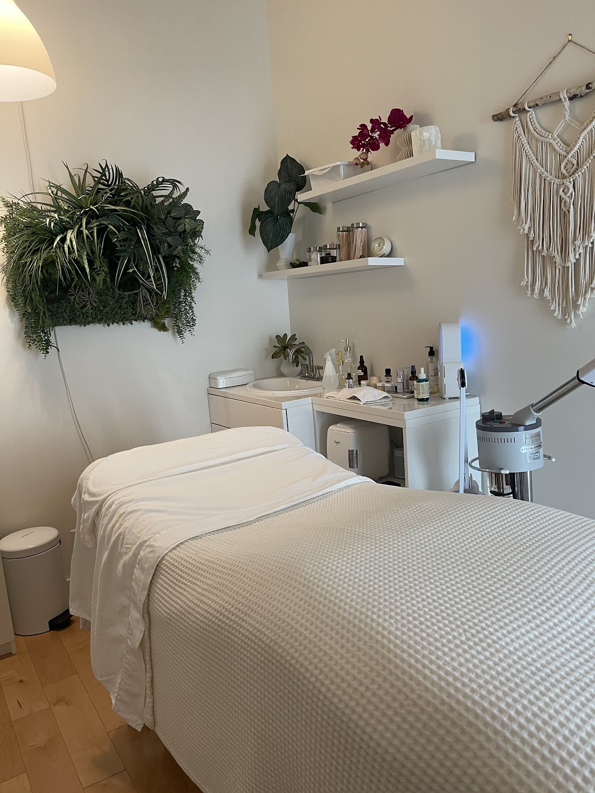 Solasta Spa - Beauty Spa in Minneapolis
