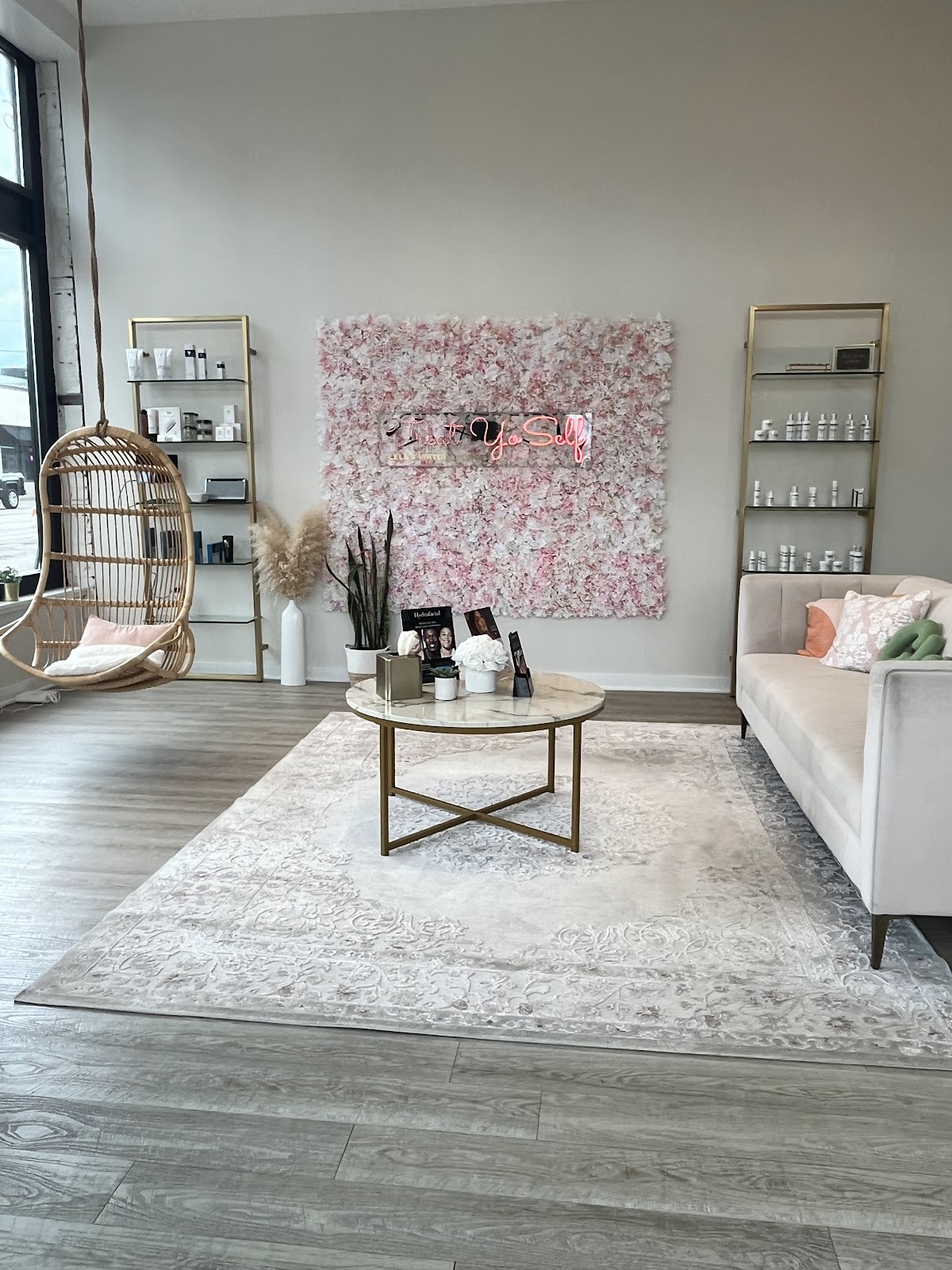 #FACE - Beauty Spa in Minneapolis