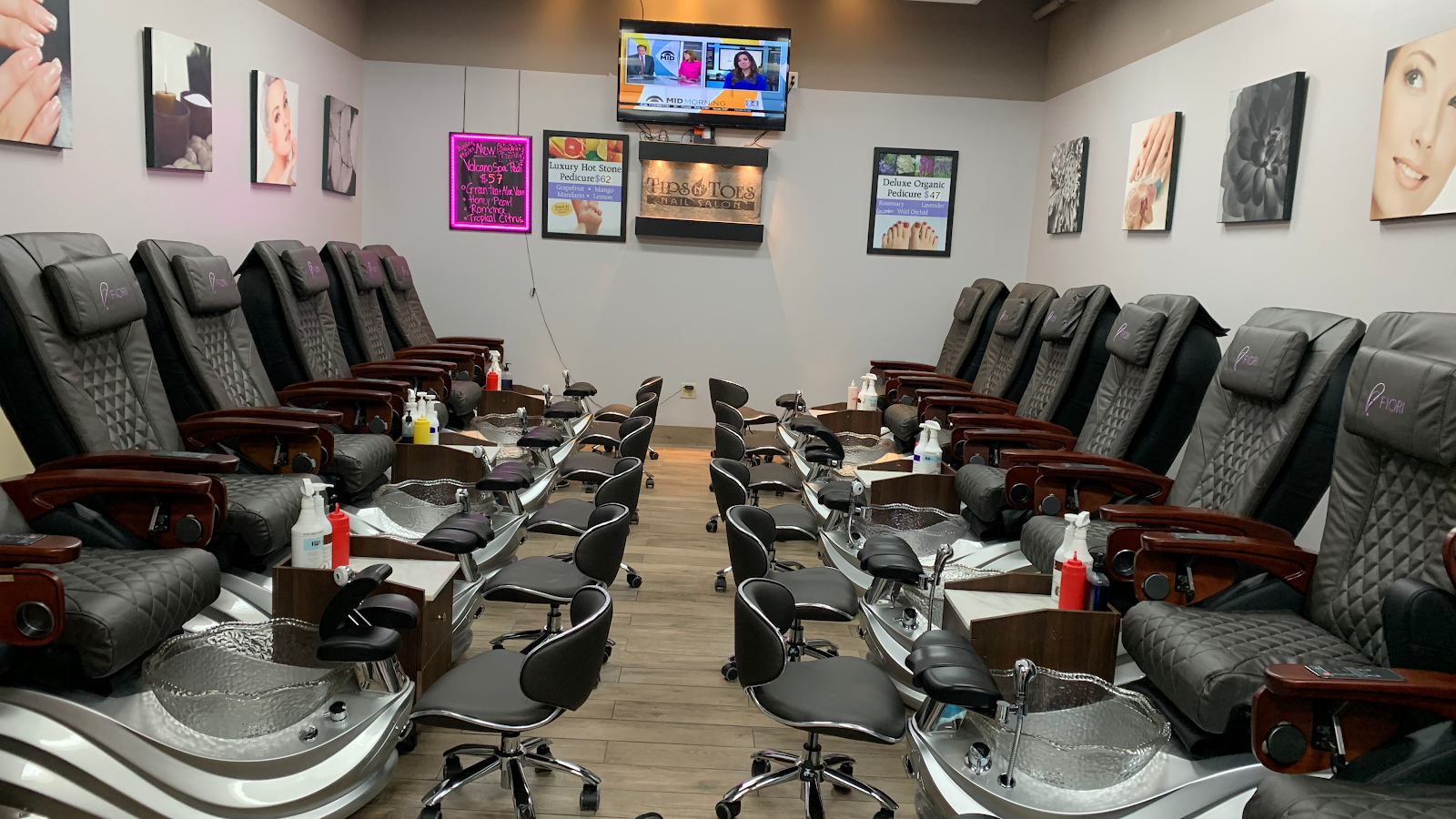 Tips N Toes - Beauty Spa in Rochester