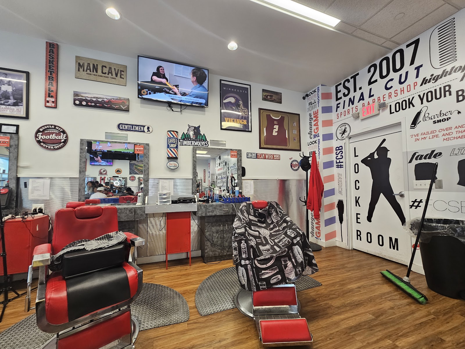 Final Cut Sports Barbershop - Barbershop in Bloomington