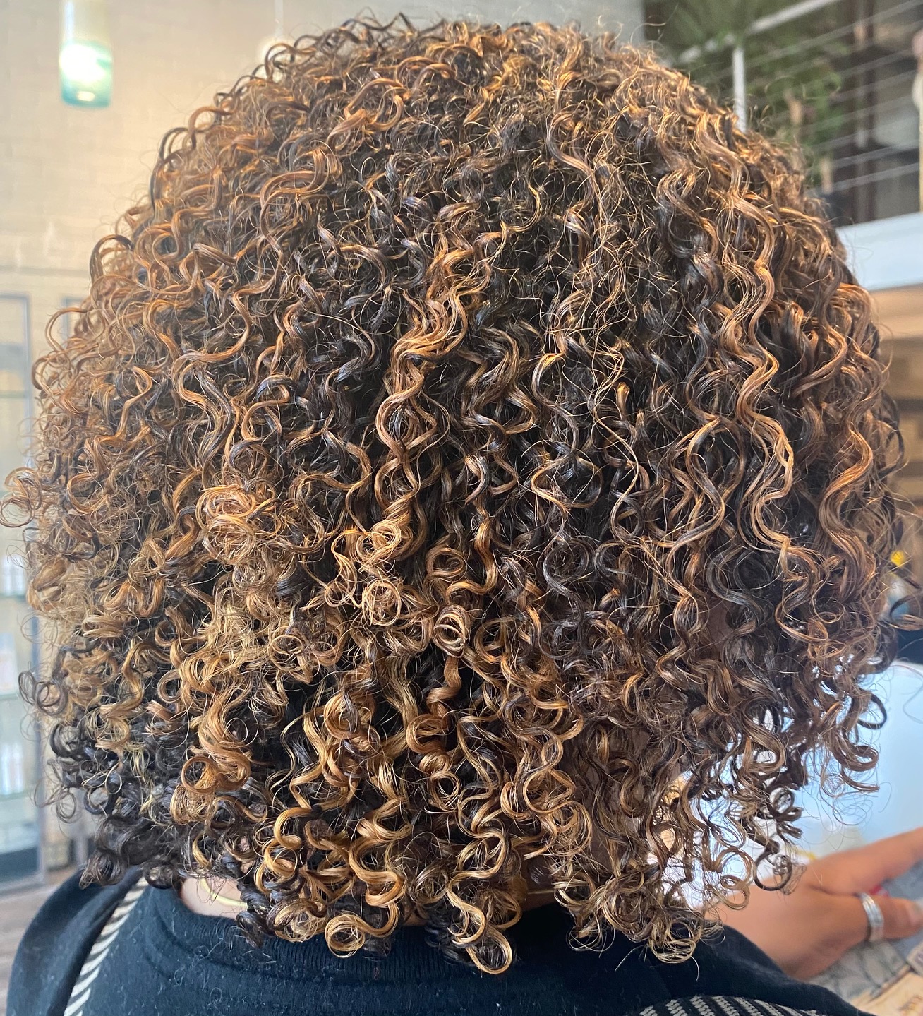 Curls By Dezi - Hair Salon in Bloomington