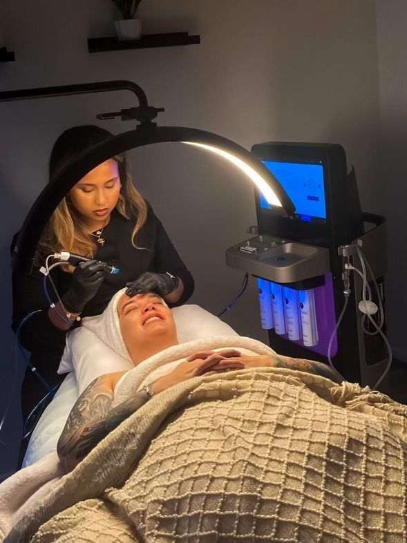 Kiin Beauty - Beauty Spa in Bloomington