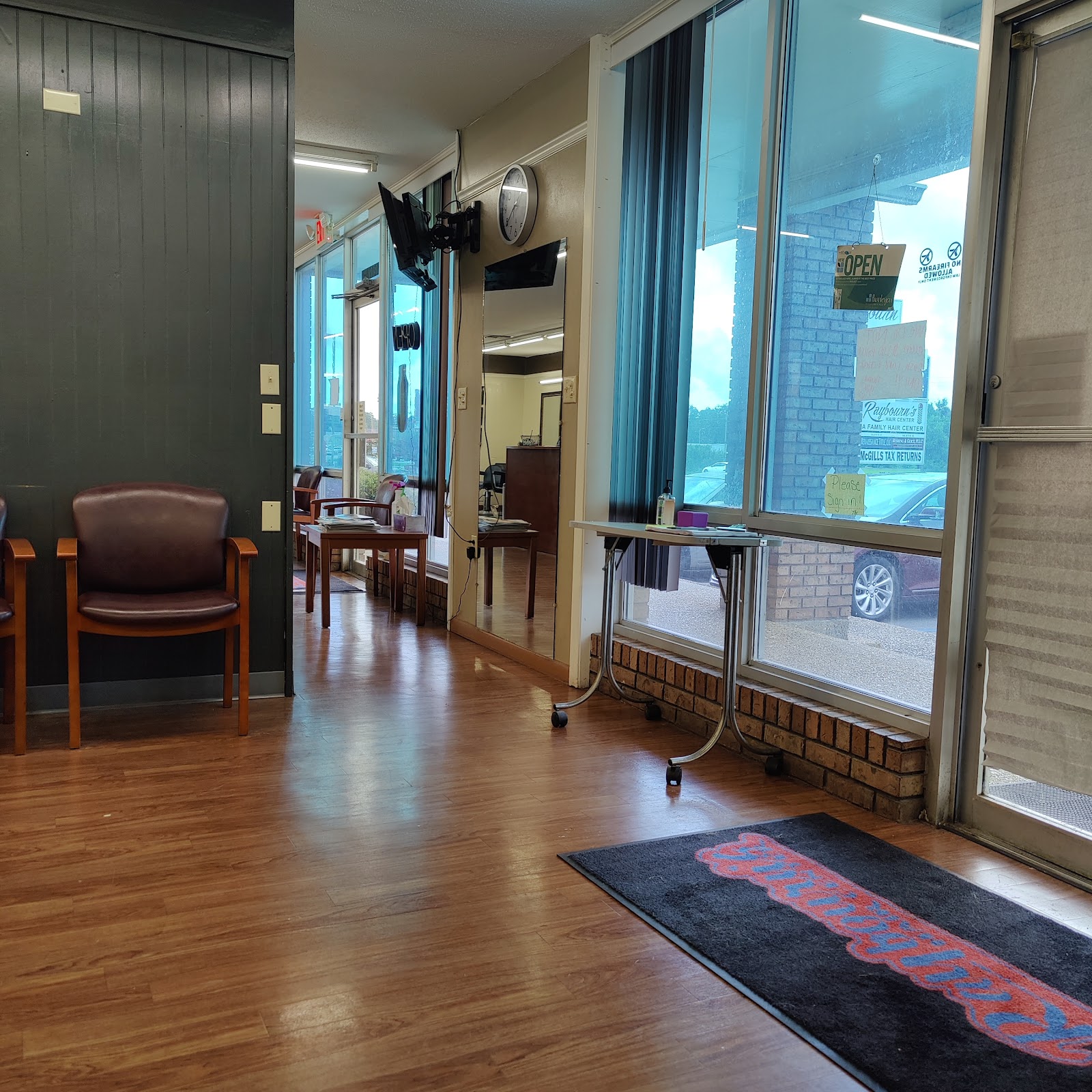 Raybourn`s Family Hair Center - Barbershop in Gulfport