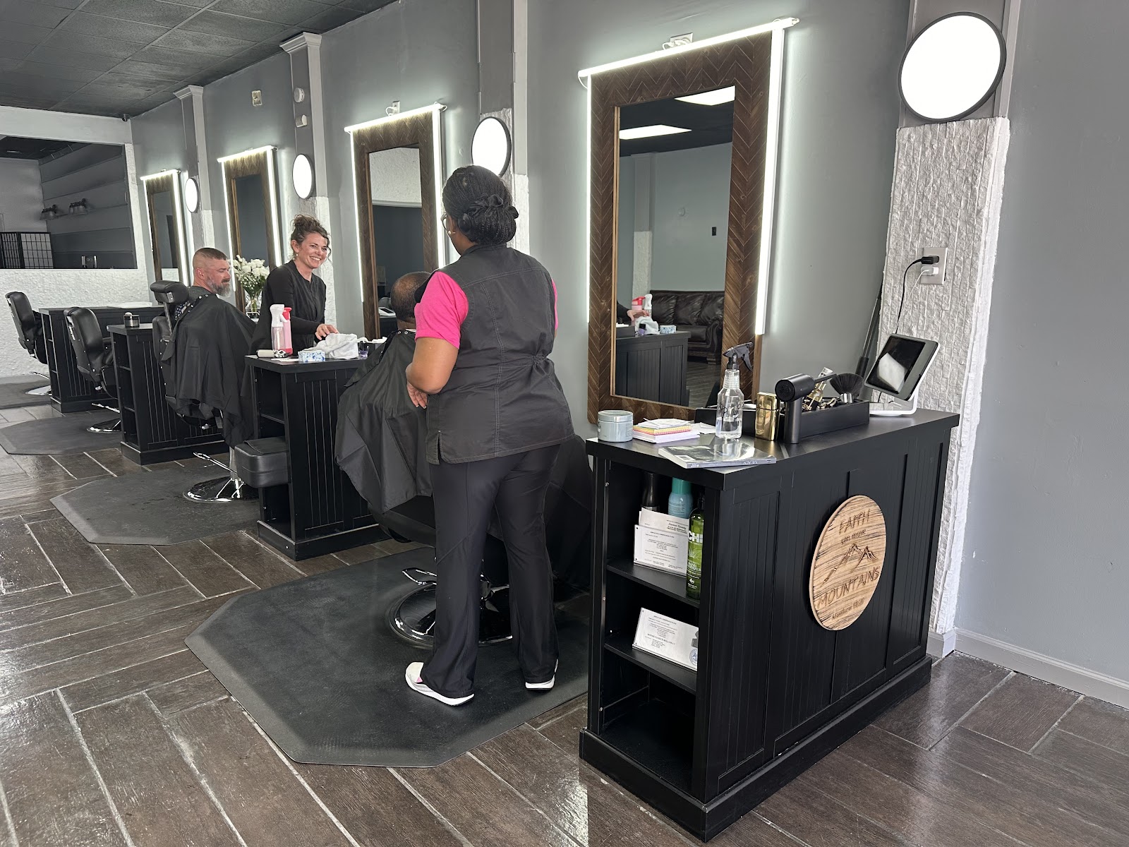 The Dapper Man Studio - Barbershop in Hattiesburg