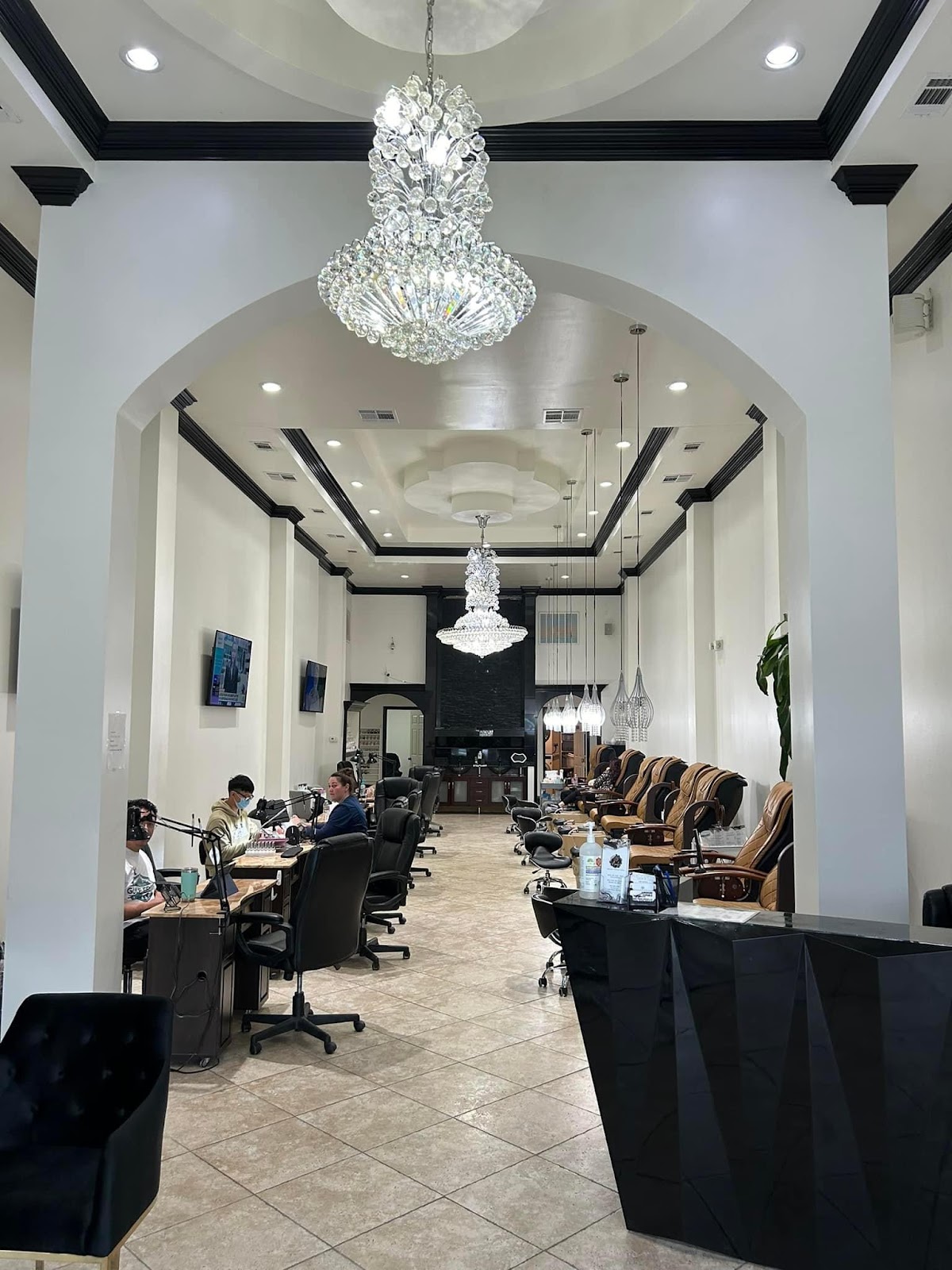 VIP Nails Biloxi - Nail Salon in Biloxi