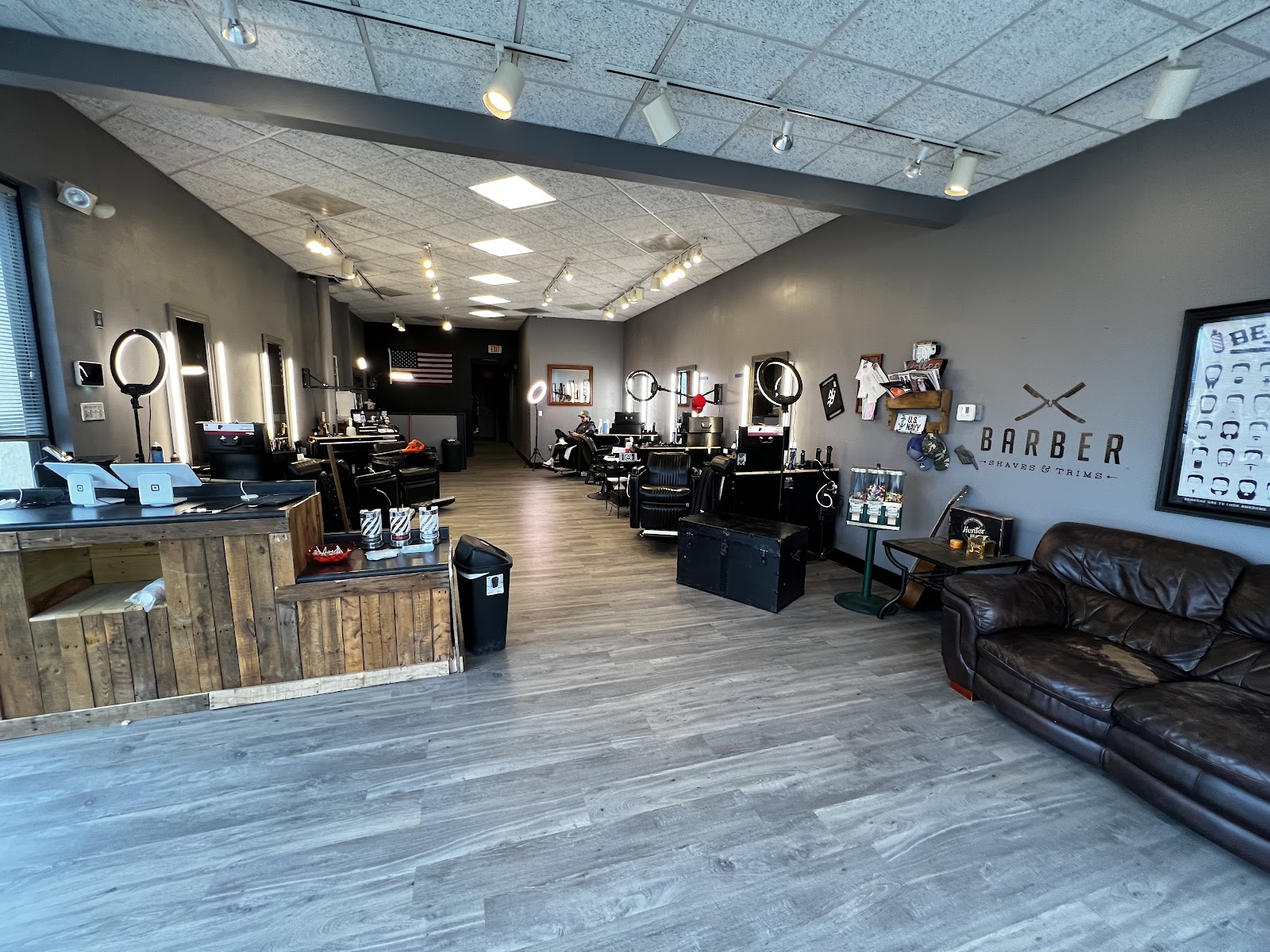 The Zeus Room Barbershop - Barbershop in Springfield