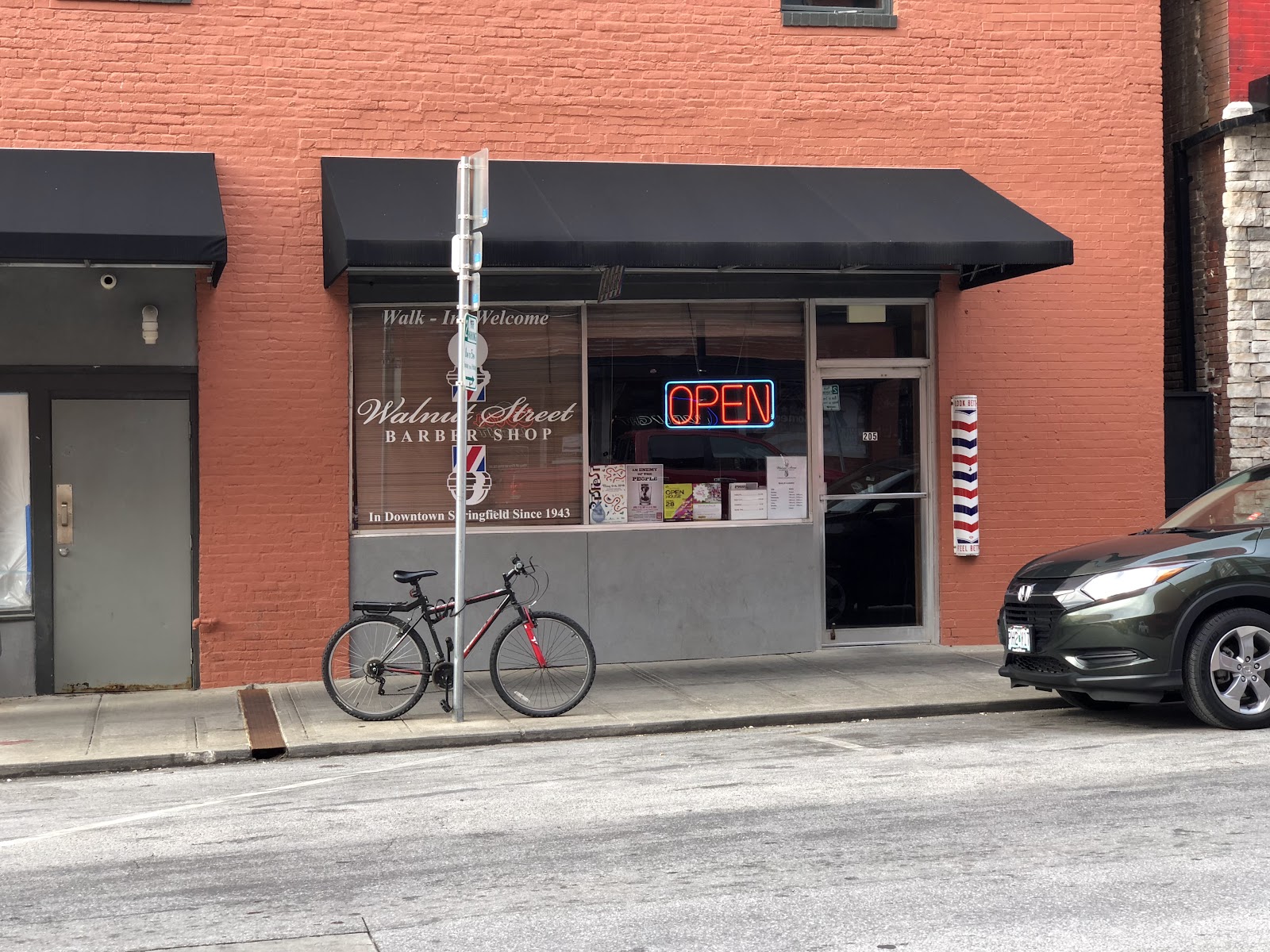 Walnut Street Barber Shop - Barbershop in Springfield