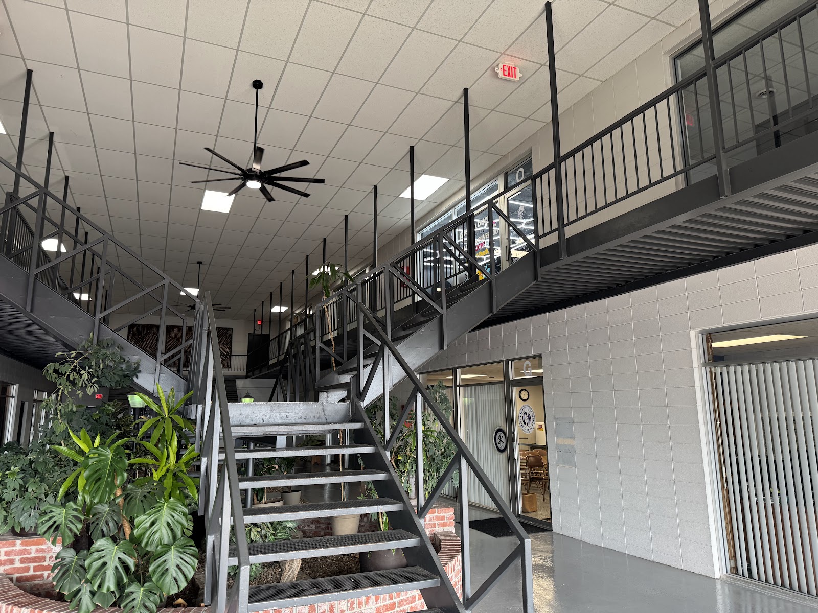 Phantom Fade Barbershop - Barbershop in Springfield