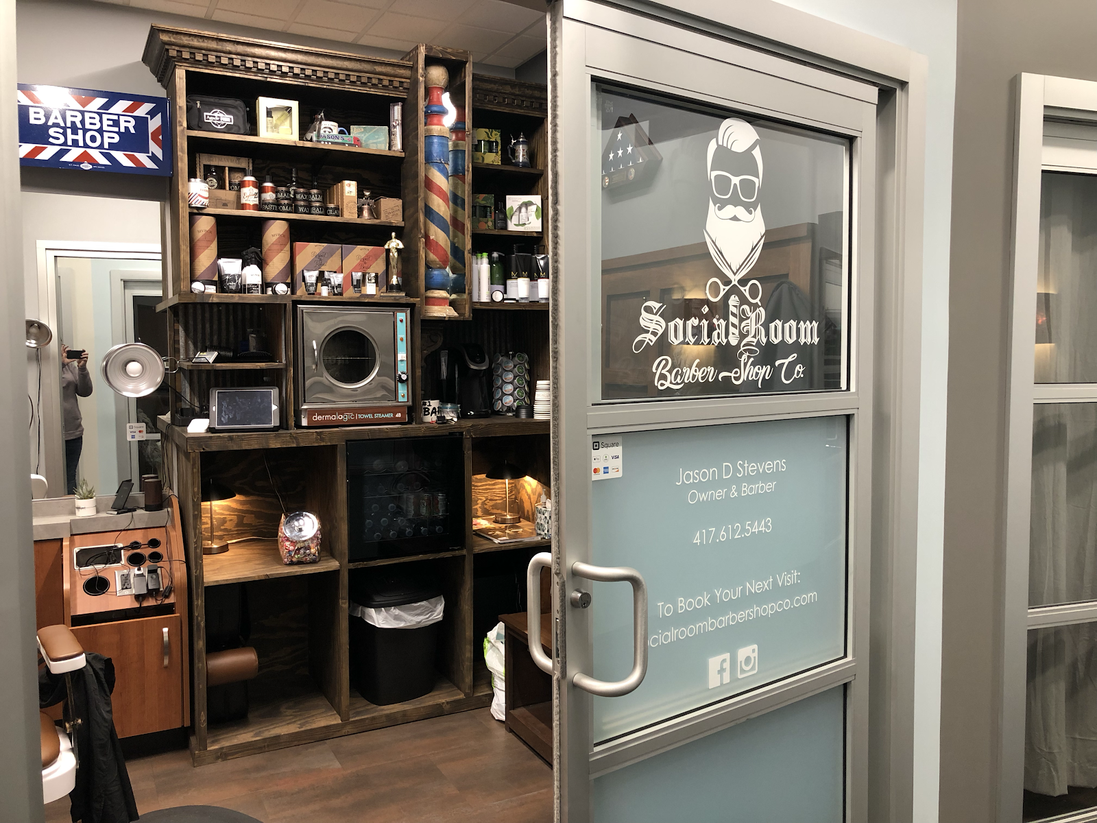 Social Room Barber Shop Co. LLC - Barbershop in Springfield