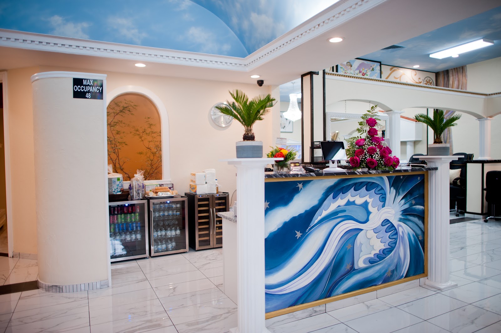 Lucky Nails - Nail Salon in Springfield