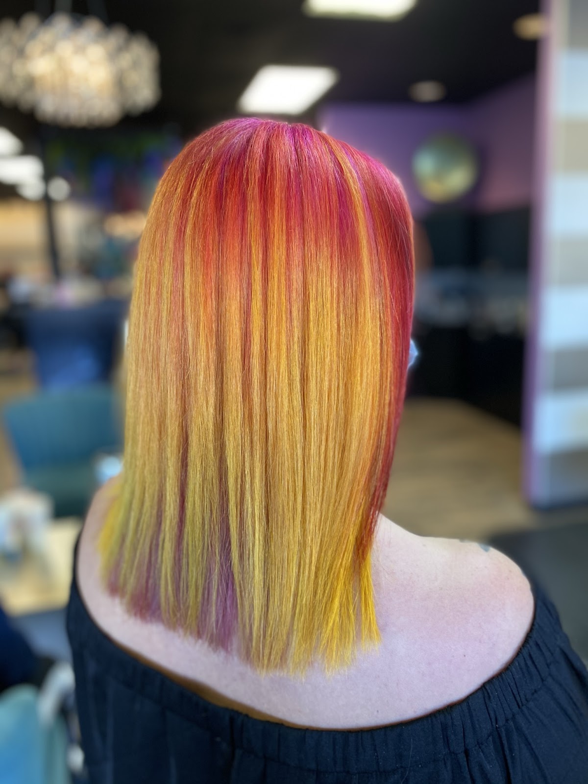 Luxe Salon - Hair Salon in Springfield
